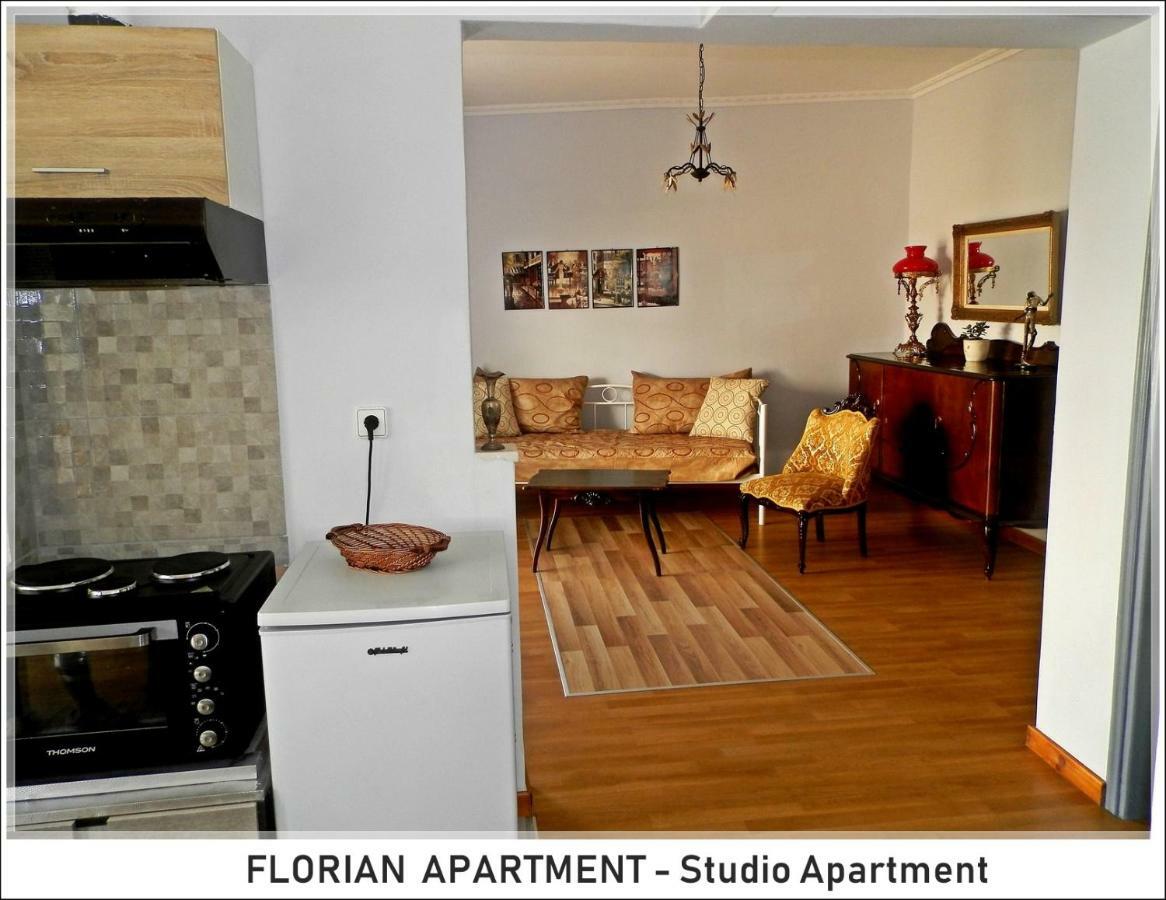 プレベザFlorian Flat Complexアパートメント エクステリア 写真